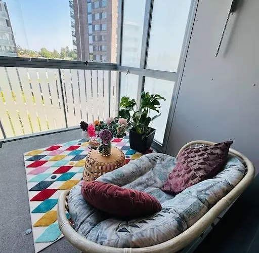 Aurora Niittykumpu - New 1bedroom -apartment With Balcony, Close To Metro, Aalto University, Metro Areena And Helsinki Appartement