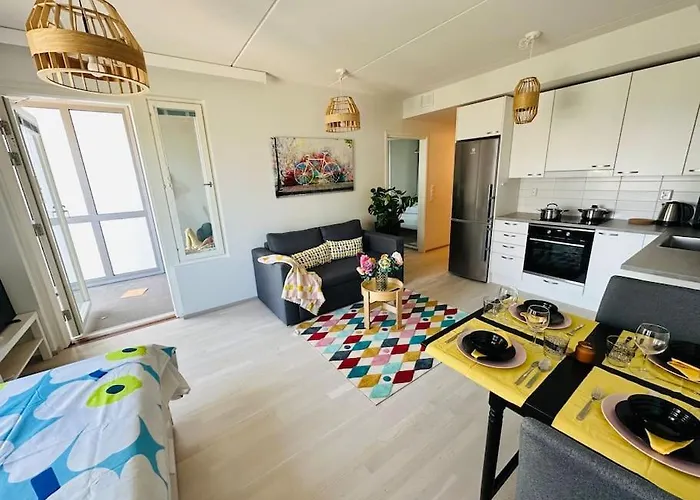 Aurora Niittykumpu - New 1bedroom -apartment With Balcony, Close To Metro, Aalto University, Metro Areena And Helsinki Espoo